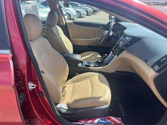 2013 Hyundai Sonata - $9,888