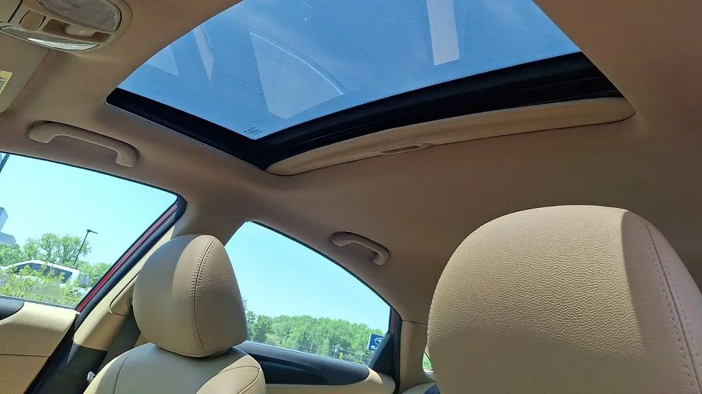 2011 Hyundai SONATA SE