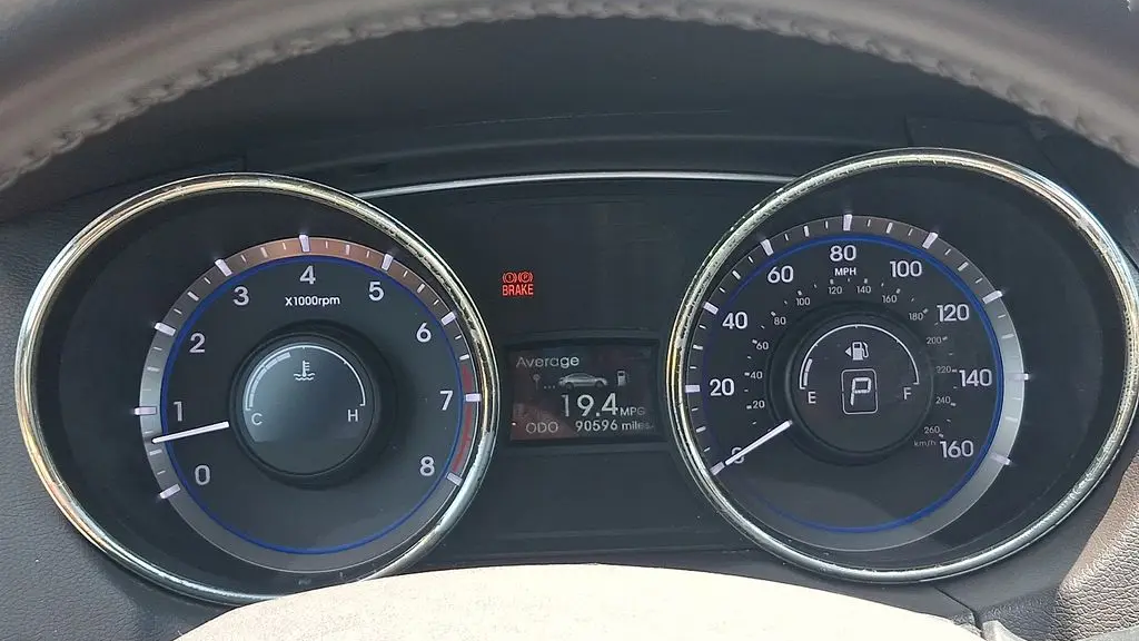 2011 Hyundai SONATA SE