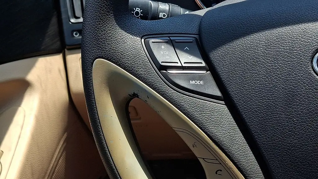 2011 Hyundai SONATA SE