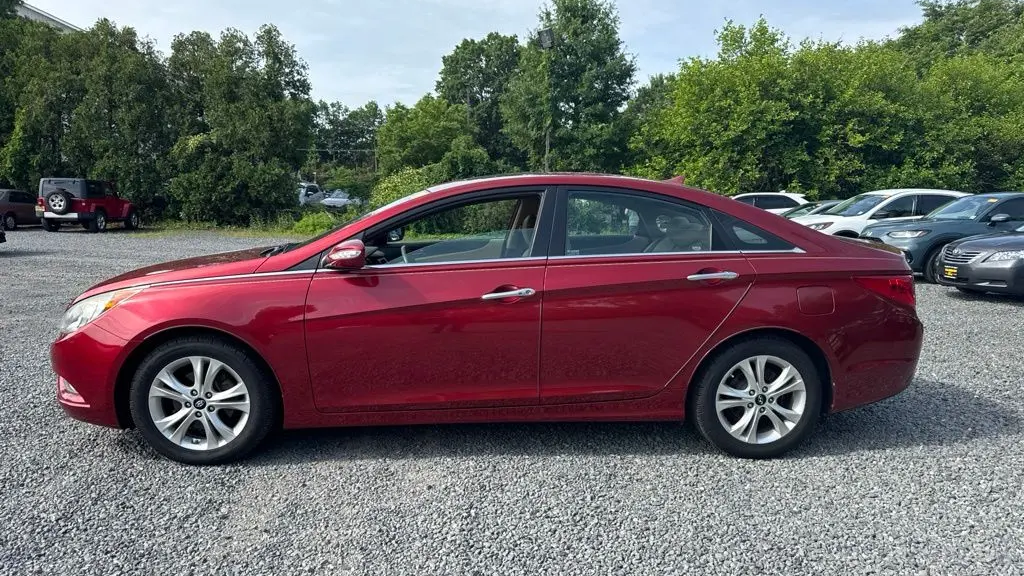 2011 Hyundai SONATA SE