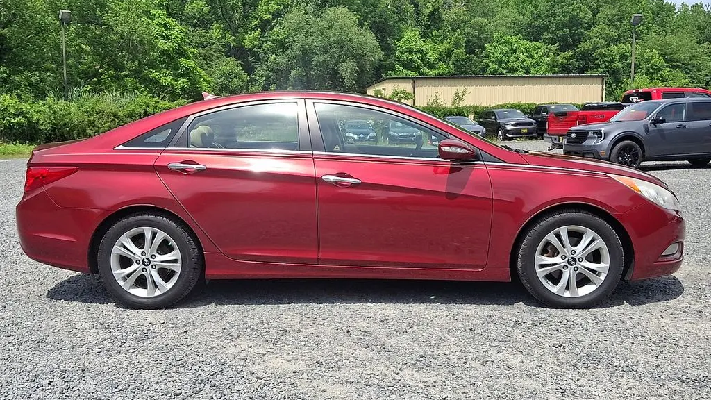 2011 Hyundai SONATA SE