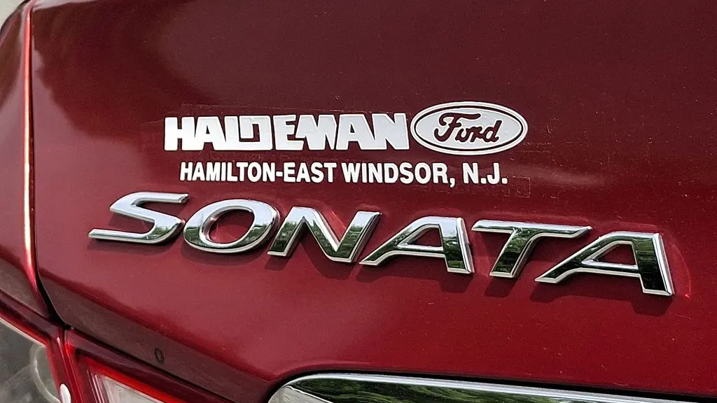 2011 Hyundai SONATA SE