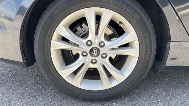 2011 Hyundai SONATA Limited