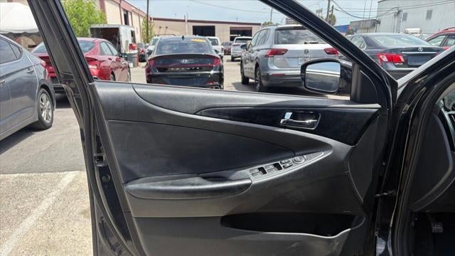 2013 Hyundai SONATA Limited