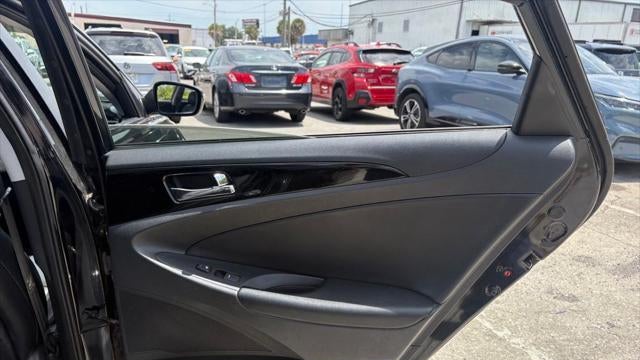 2013 Hyundai SONATA Limited