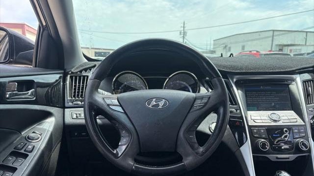 2013 Hyundai SONATA Limited