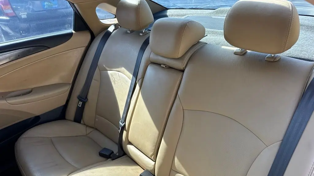 2013 Hyundai SONATA SE