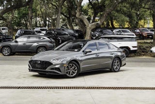 2020 Hyundai SONATA with Hampton Gray Exterior