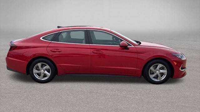 2022 Hyundai SONATA SE