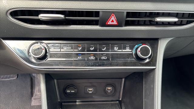 2022 Hyundai SONATA SE