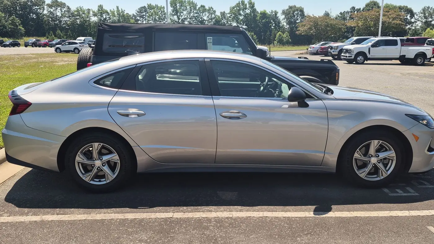 2021 Hyundai SONATA SE