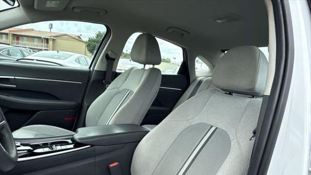 2021 Hyundai SONATA SE