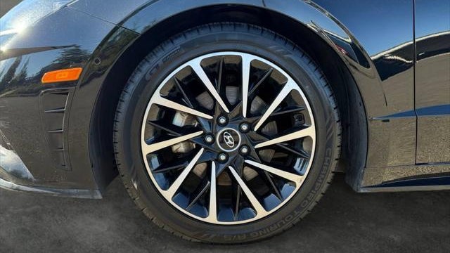 2021 Hyundai SONATA Limited