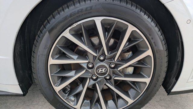 2020 Hyundai SONATA Limited