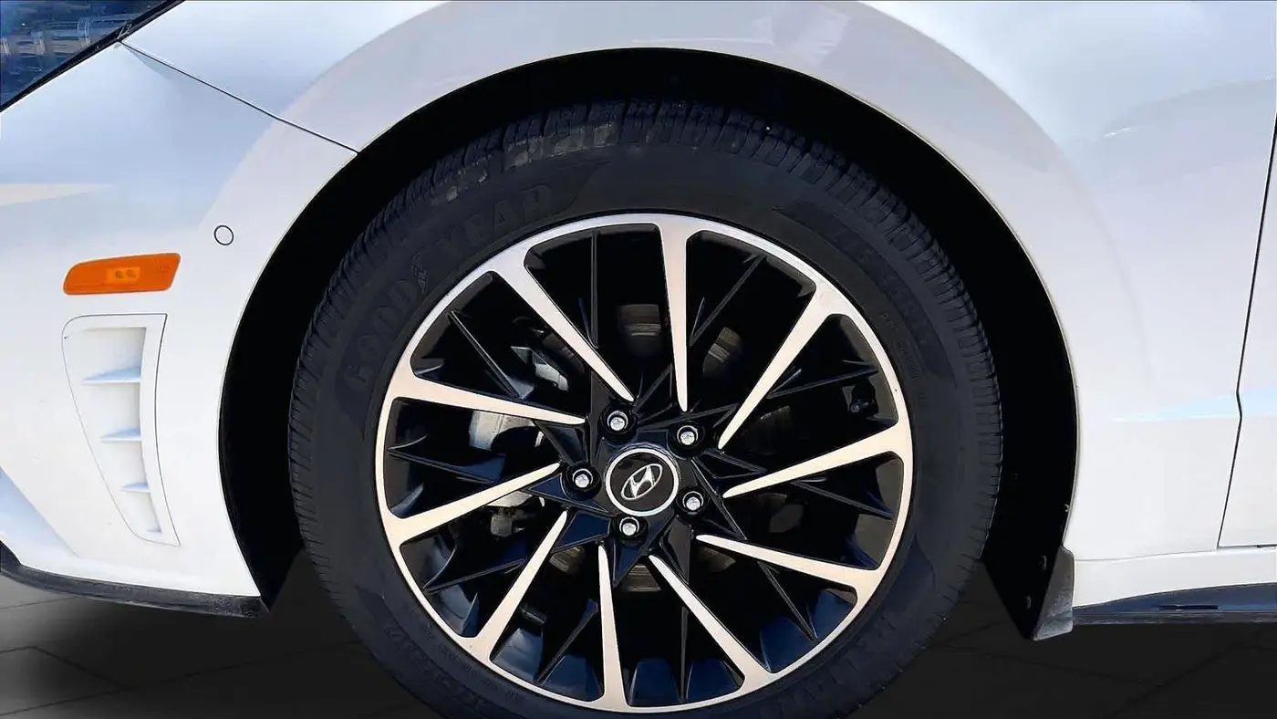 2021 Hyundai SONATA Limited