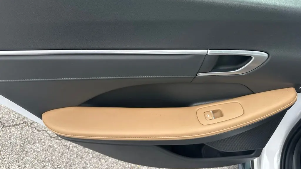 2021 Hyundai SONATA Limited