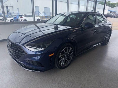 Photo of a 2021 Hyundai Sonata Limited 4DR Sedan for sale