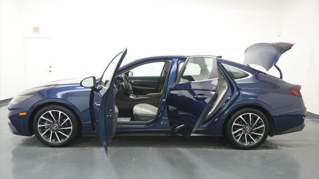 2022 Hyundai SONATA Limited
