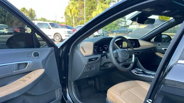 2020 Hyundai SONATA Limited