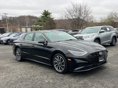 Photo of a 2020 Hyundai Sonata Limited 4DR Sedan for sale