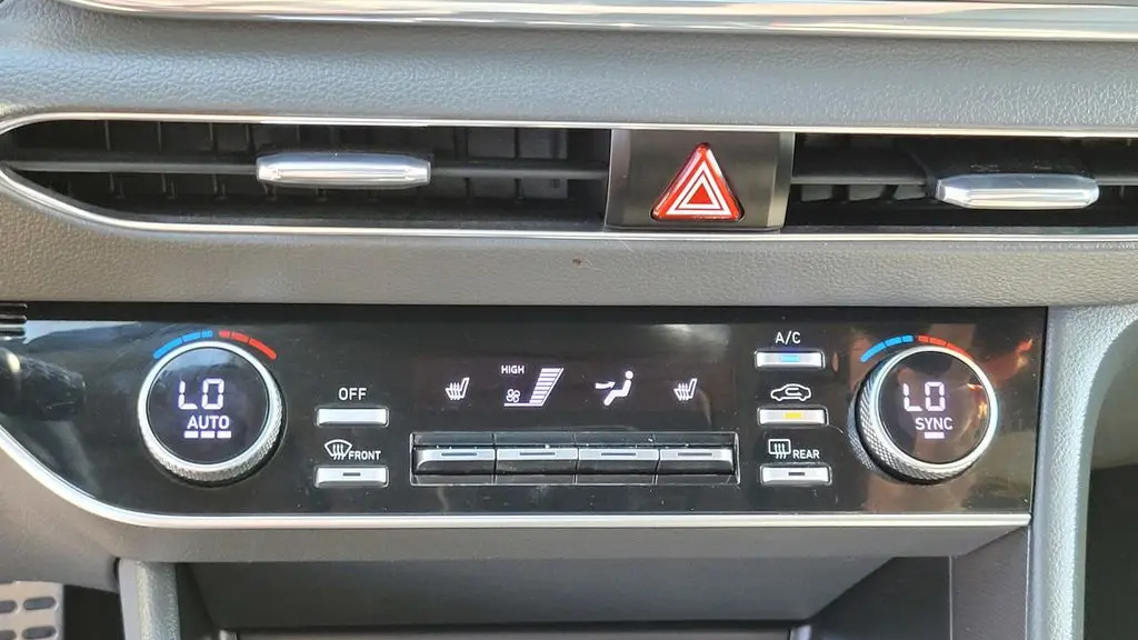 2022 Hyundai SONATA SEL Plus