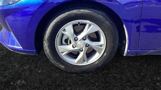 2021 Hyundai ELANTRA SE