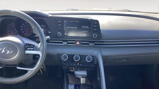 2021 Hyundai ELANTRA SE