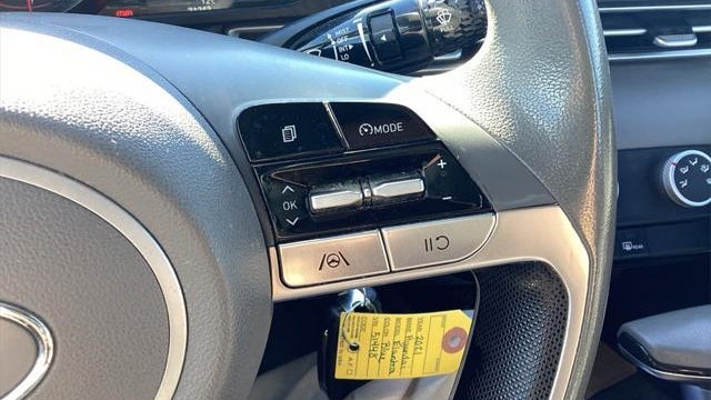 2021 Hyundai ELANTRA SE