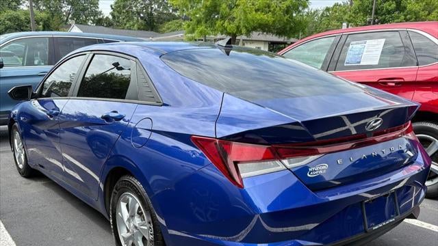 2023 Hyundai ELANTRA SE