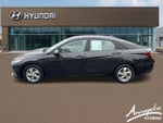 2022 Elantra Thumbnail 2