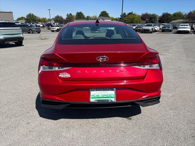 2022 Hyundai Elantra - $13,940