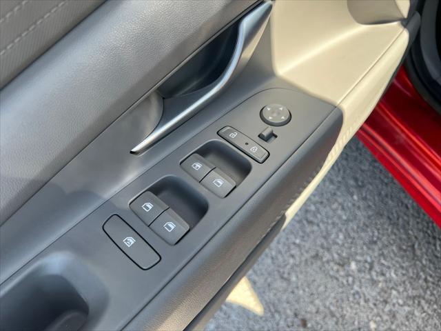 2022 Hyundai Elantra - $13,940