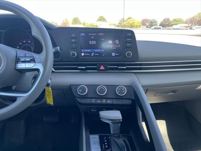 2022 Hyundai Elantra - $13,940