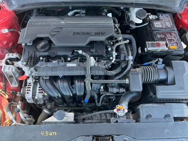2022 Hyundai Elantra - $13,940
