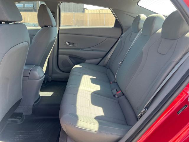 2022 Hyundai Elantra - $13,940