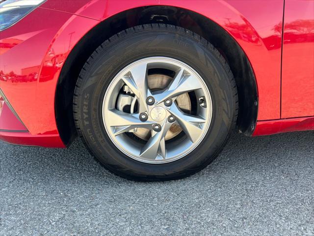 2022 Hyundai Elantra - $13,940