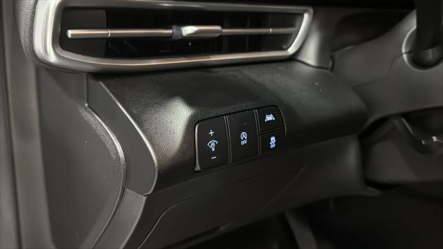 2022 Hyundai Elantra - $14,009