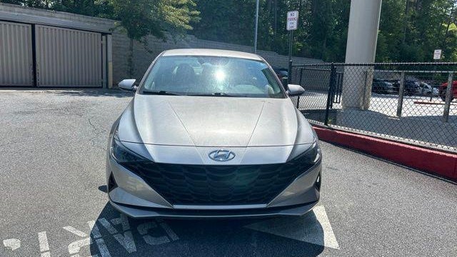 2022 Hyundai ELANTRA SE