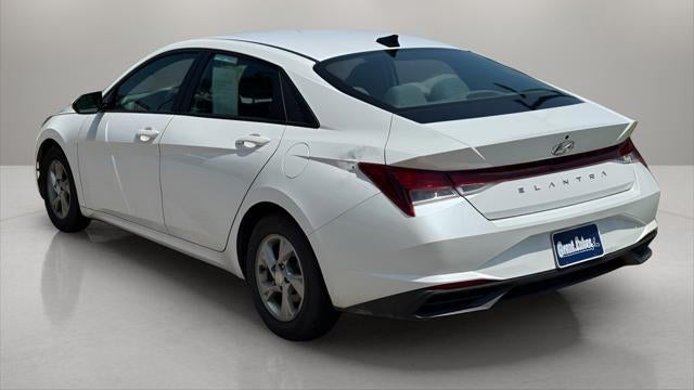 2021 Hyundai ELANTRA SE