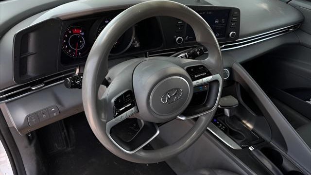 2021 Hyundai ELANTRA SE