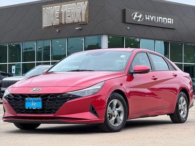 Photo of a 2021 Hyundai Elantra SE 4DR Sedan for sale