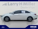 2022 Elantra Thumbnail 2