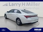 2022 Elantra Thumbnail 3