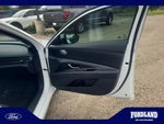2022 Elantra Thumbnail 16