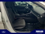 2022 Elantra Thumbnail 19
