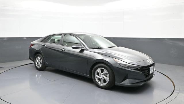 2021 Hyundai ELANTRA SE