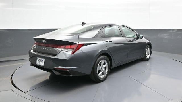 2021 Hyundai ELANTRA SE