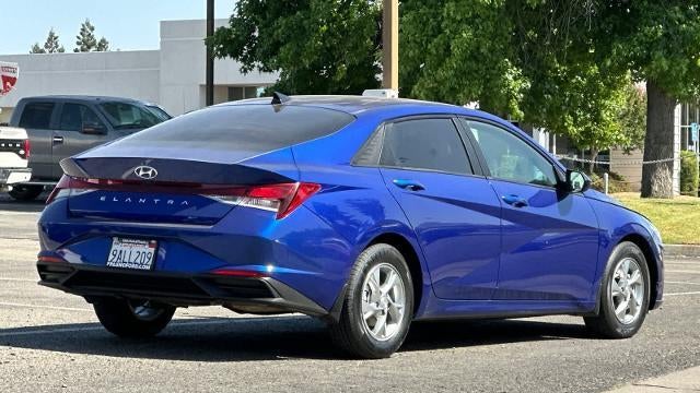 2022 Hyundai ELANTRA SE