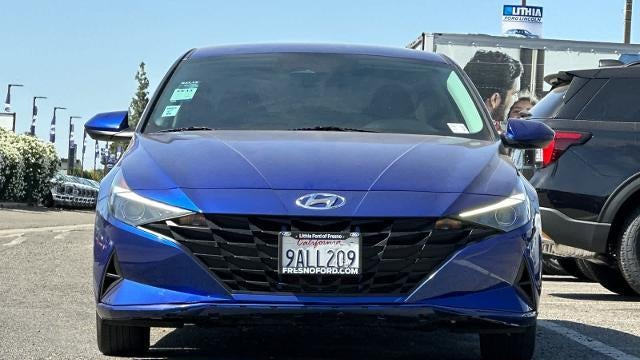 2022 Hyundai ELANTRA SE